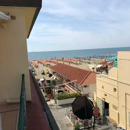 Apartment Attico Sulla Viareggio