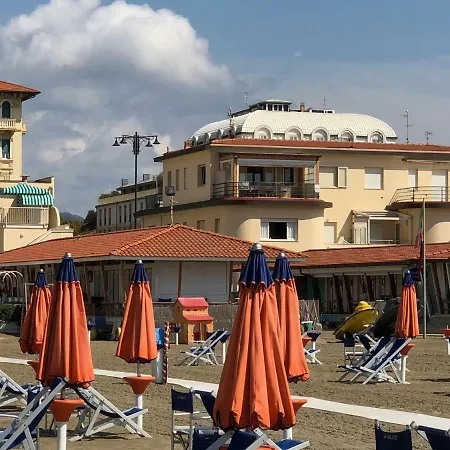 Attico Sulla Apartmán Viareggio