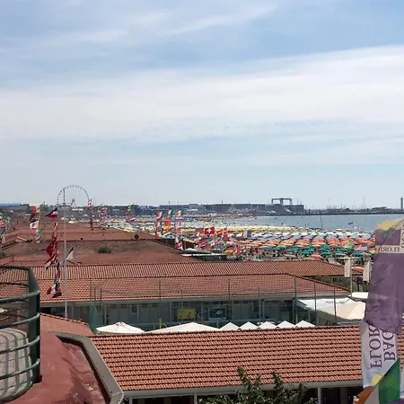 Attico Sulla Apartment Viareggio
